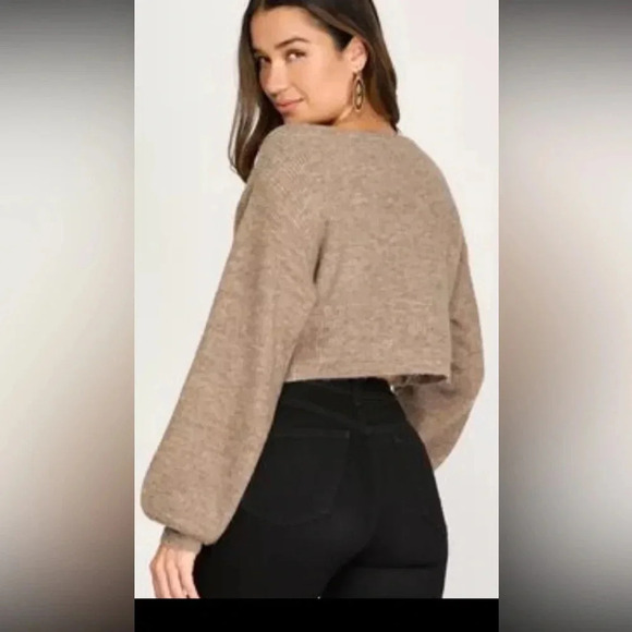 She and Sky  Sweater Womens Medium toffee/brown Cropped Twist Front crop top NWT - Picture 7 of 8